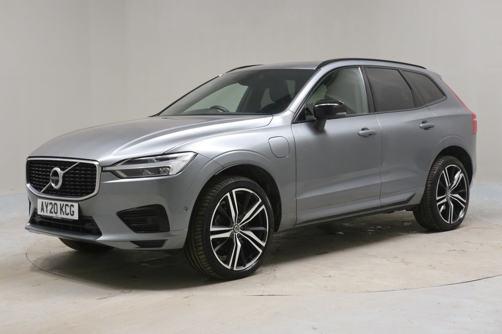 2020 used Volvo XC60 2.0h T8 Twin Engine 11.6kWh R-Design Plug-in AWD (390 ps)