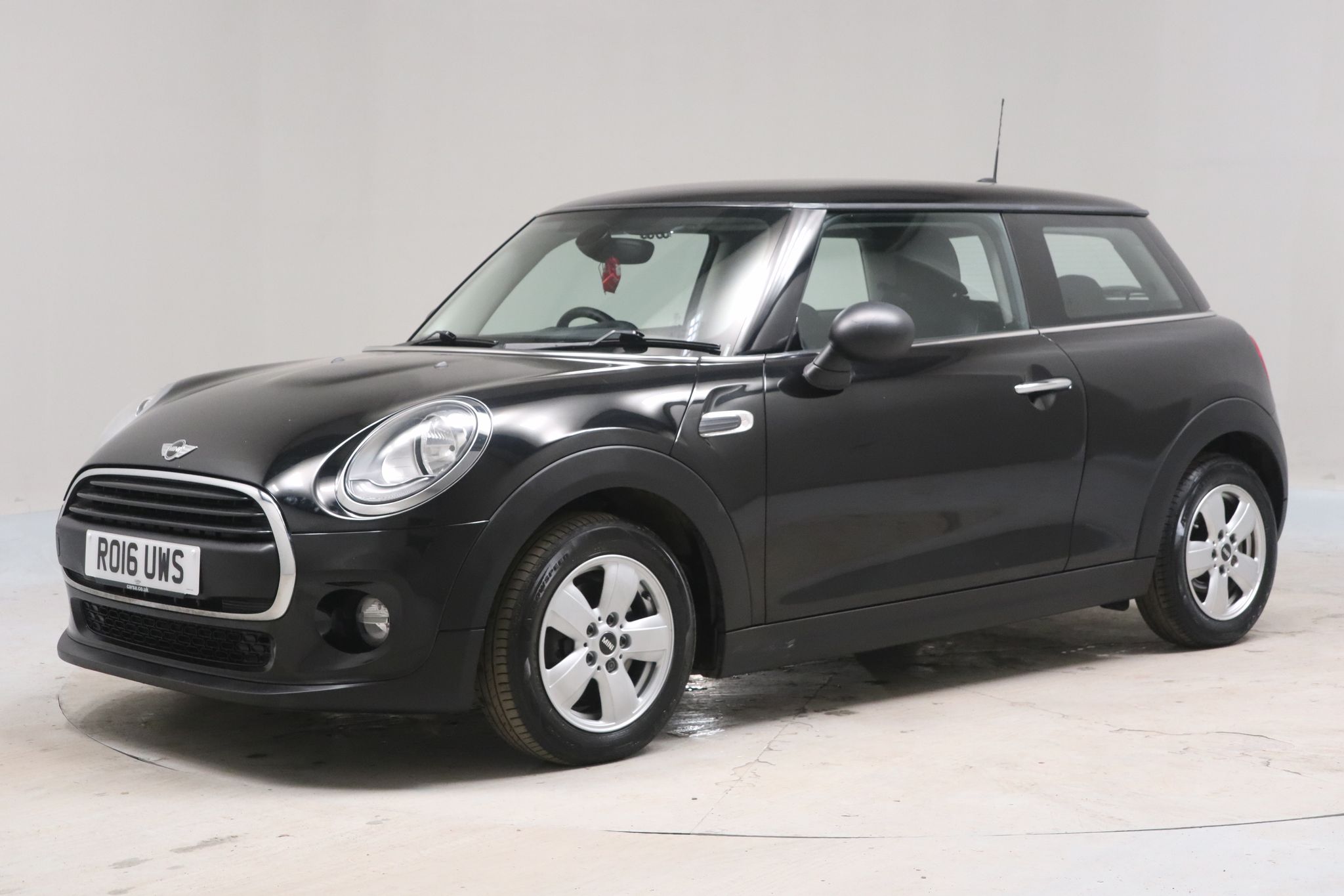 2016 used Mini Hatch 1.5 One D (95 ps)